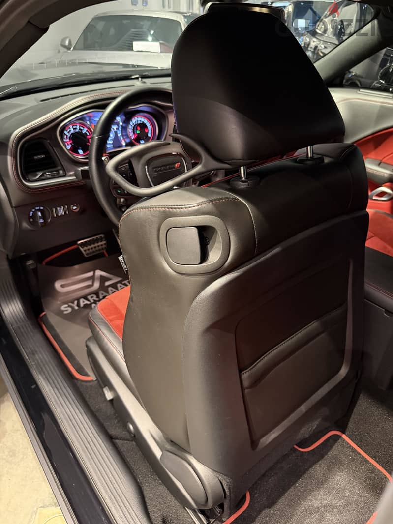 Dodge Challenger 2022 5