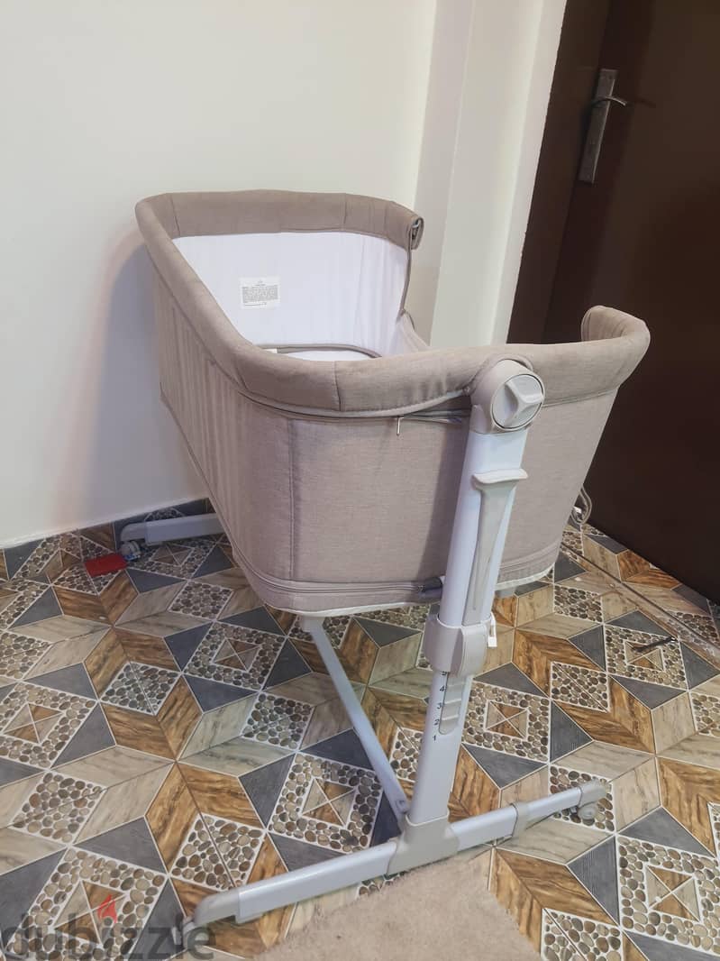 Call (36216143) Baby Bed Crib Bassinet in perfect condition 10BD Only 4