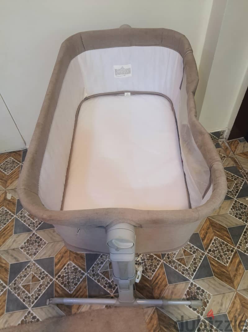 Call (36216143) Baby Bed Crib Bassinet in perfect condition 10BD Only 6