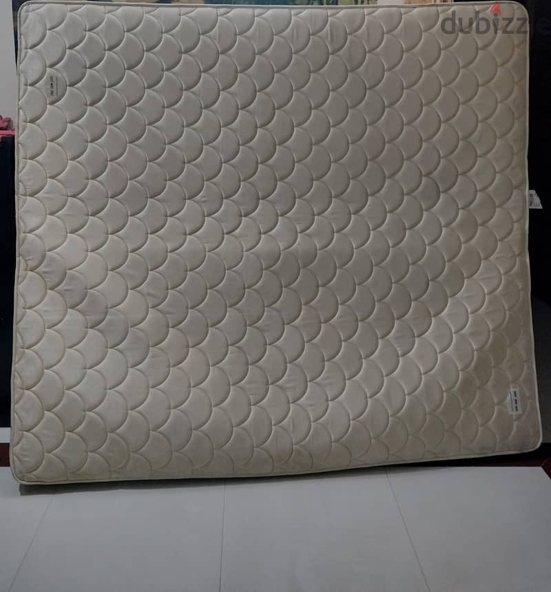 Double bed Mattress for sale 3