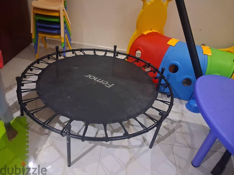 Trampoline good condition 2
