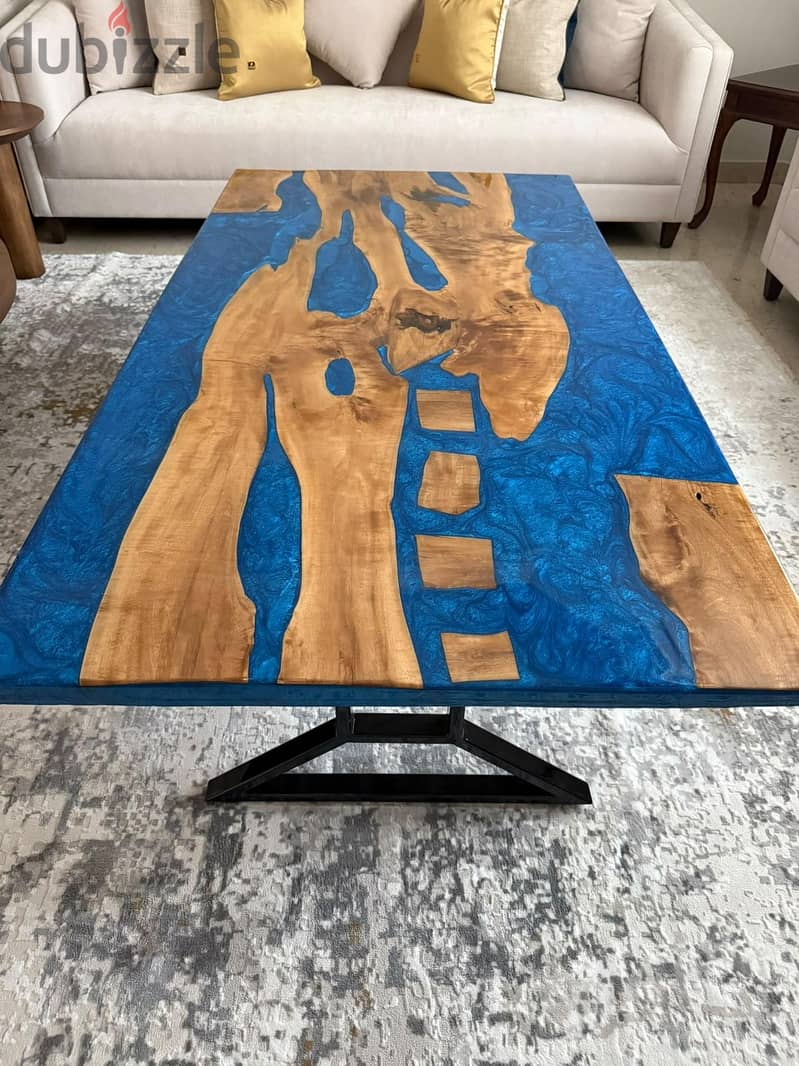 Unique HANDMADE table by Eboxy resin 3