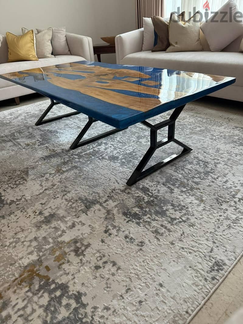 Unique HANDMADE table by Eboxy resin 4