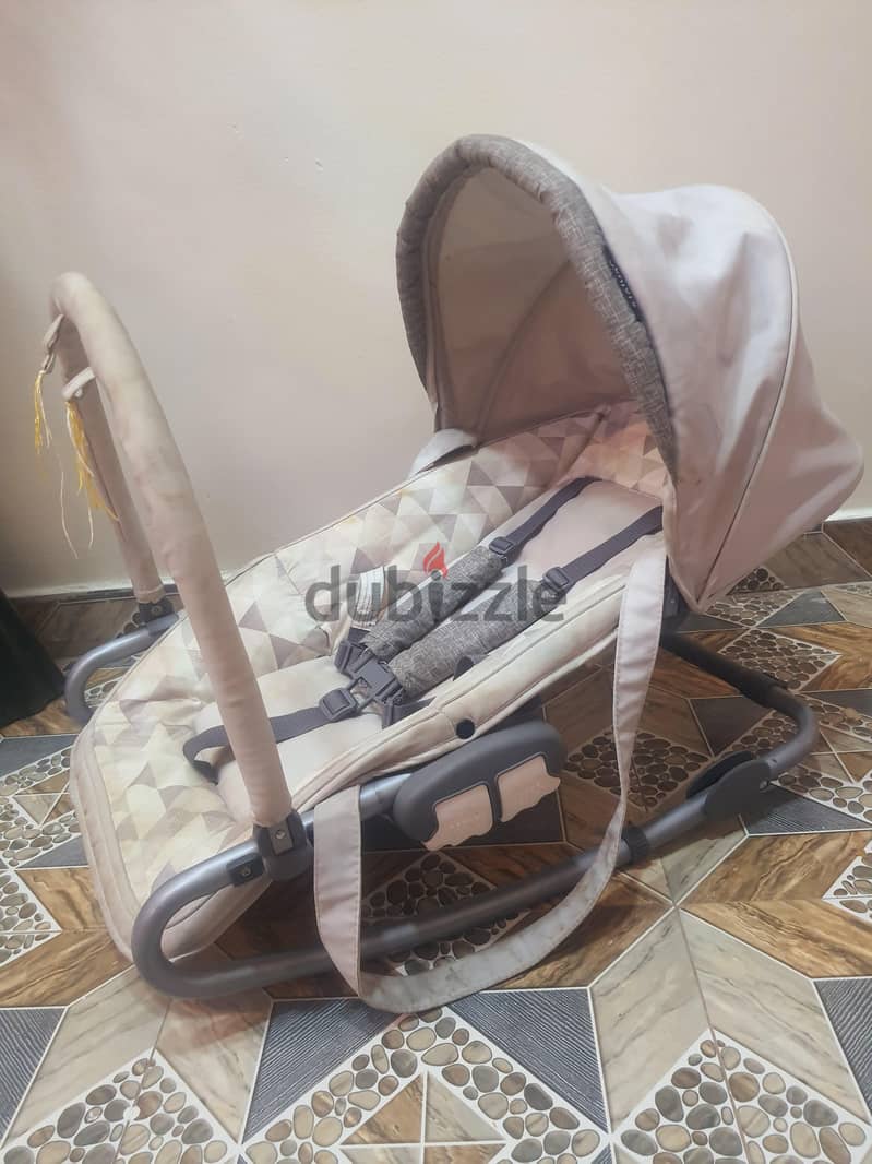 Call (36216143) Baby Rocker In Good Condition 5BD Only 1