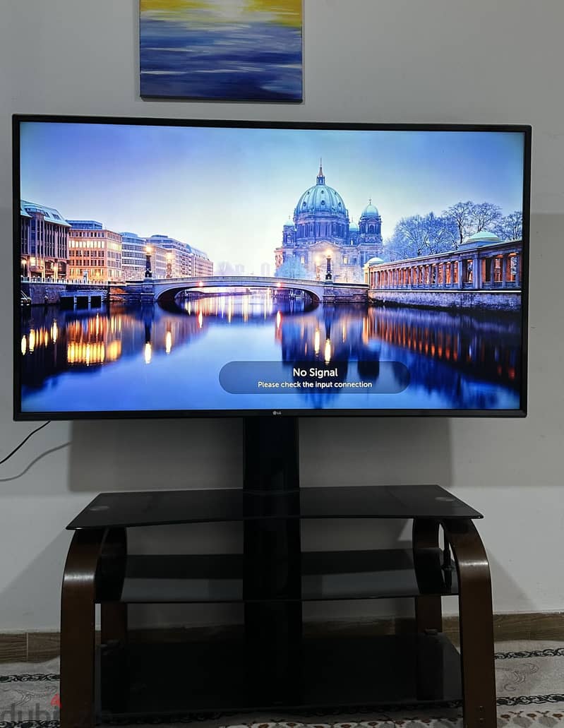 LG 55” inch smart tv 4k UHD  call or WhatsApp 37353503 1