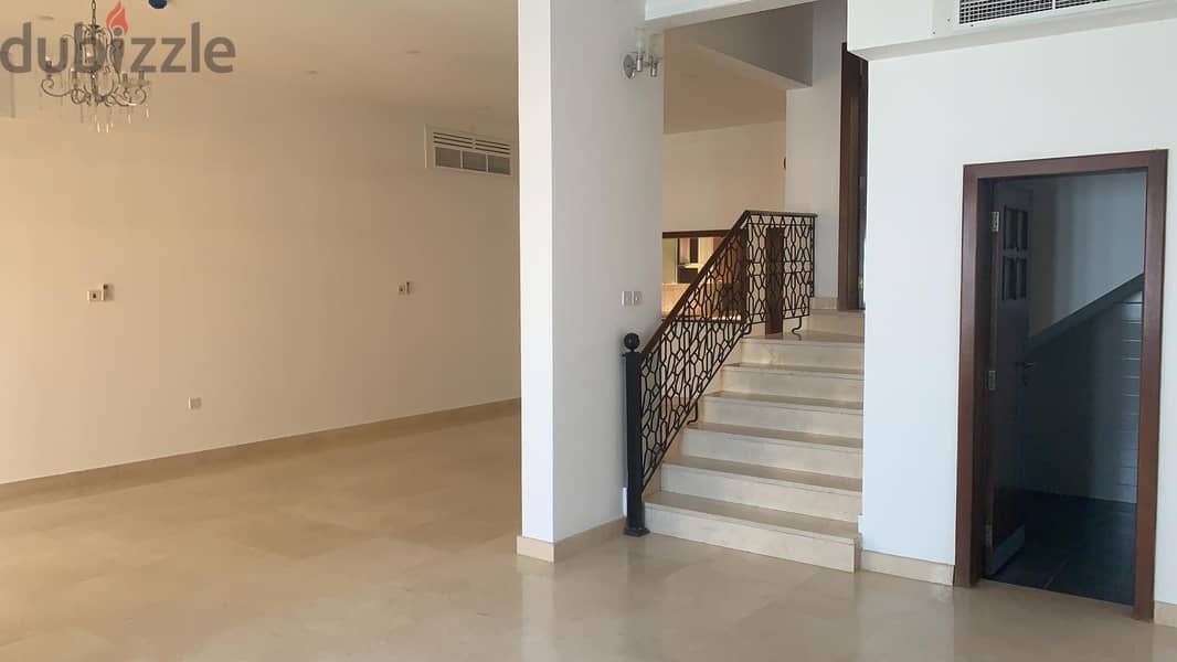 للايجار فيلا في الرفاع for rent villa in Riffa 1