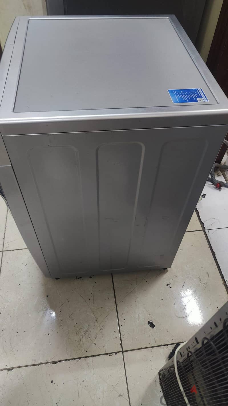 same like brand new few months used washer dryer 7
