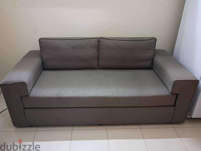3 seater sofa good condition 2