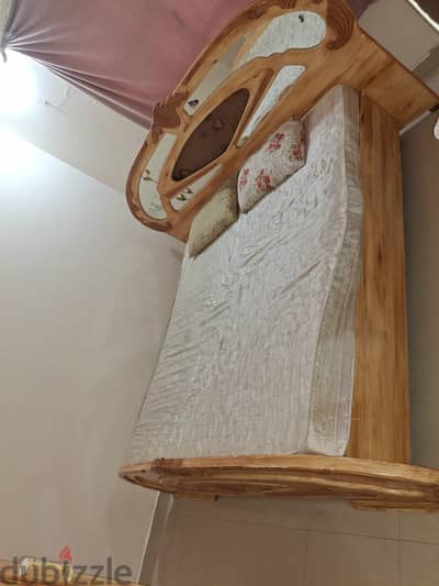 Bed and matress for urgent sale BD18/