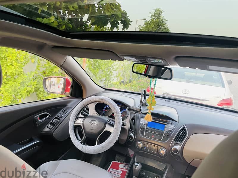 Hyundai Tucson 2016 model . 6