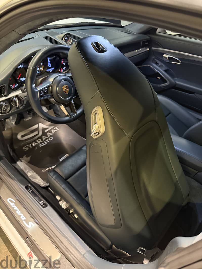 Porsche 911 2018 1