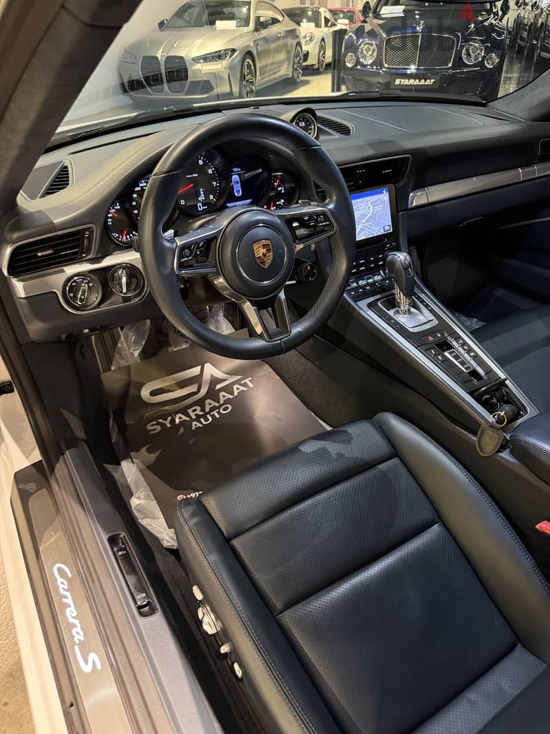 Porsche 911 2018 3