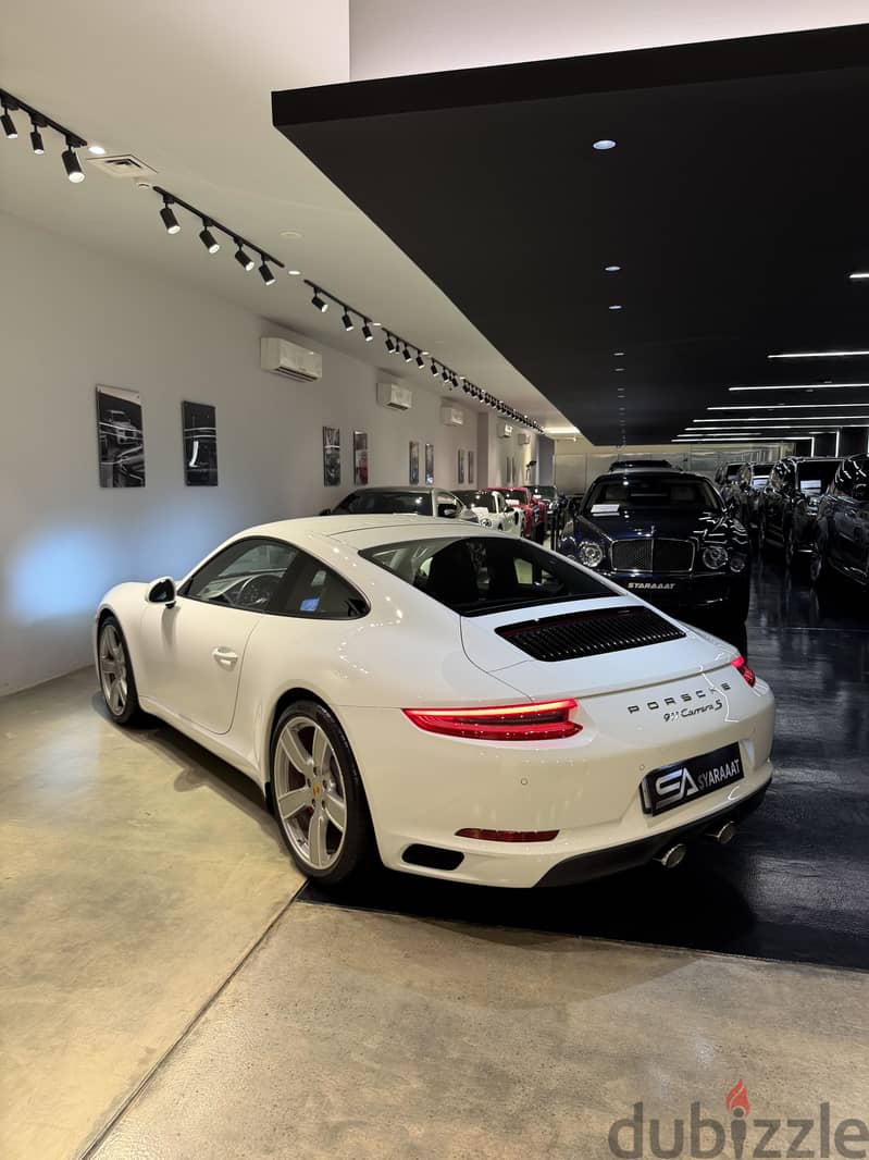 Porsche 911 2018 9