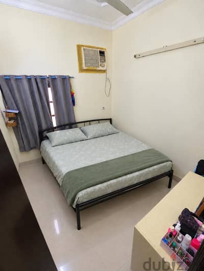 ROOM FOR RENT 100BD