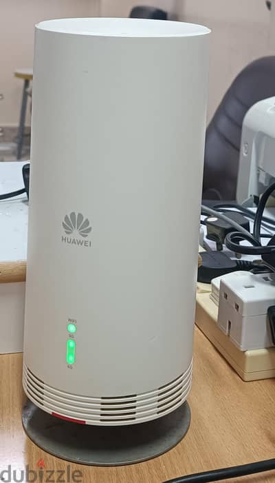 UNLOCKED Router Supports All SIMS Weatherproof 5G Huawei CPE