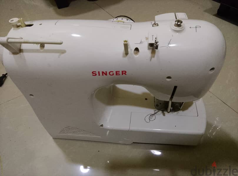 Singer Electronic machine 4