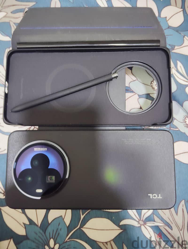 TCL NxtPaper 60ultra 512 GB ram 12+12 7.2 inches With the box. 2