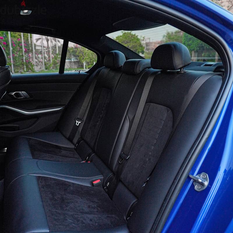 BMW 330i 2019 7