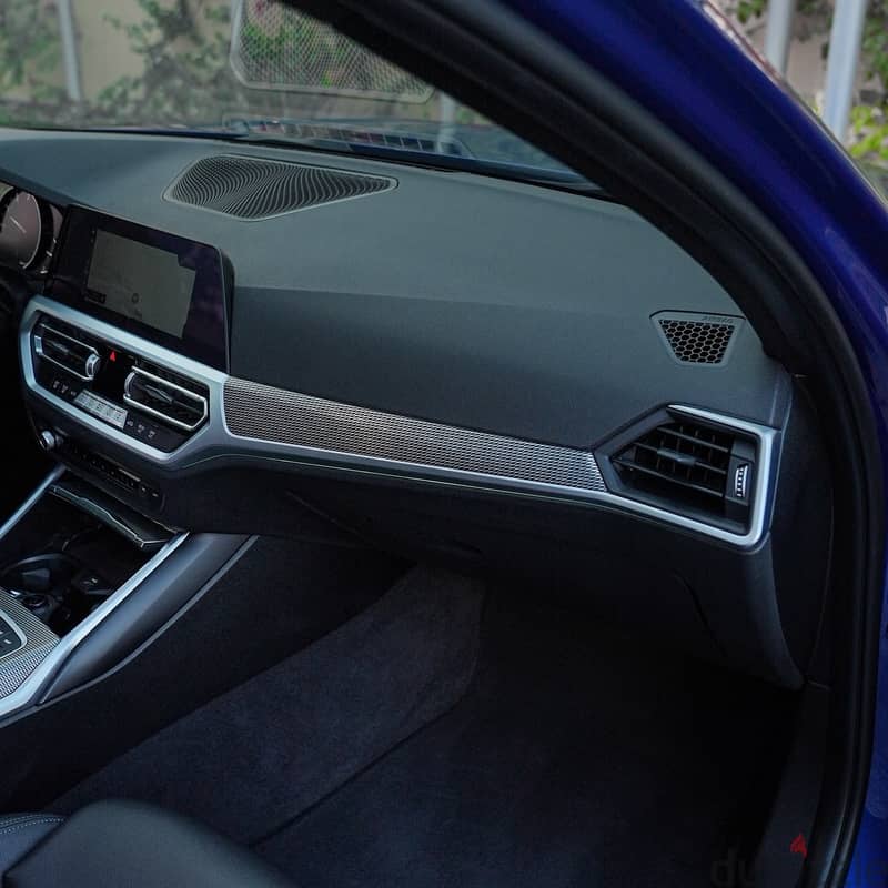 BMW 330i 2019 9