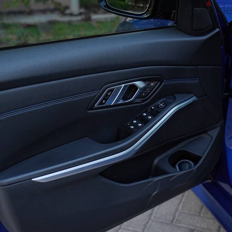 BMW 330i 2019 10