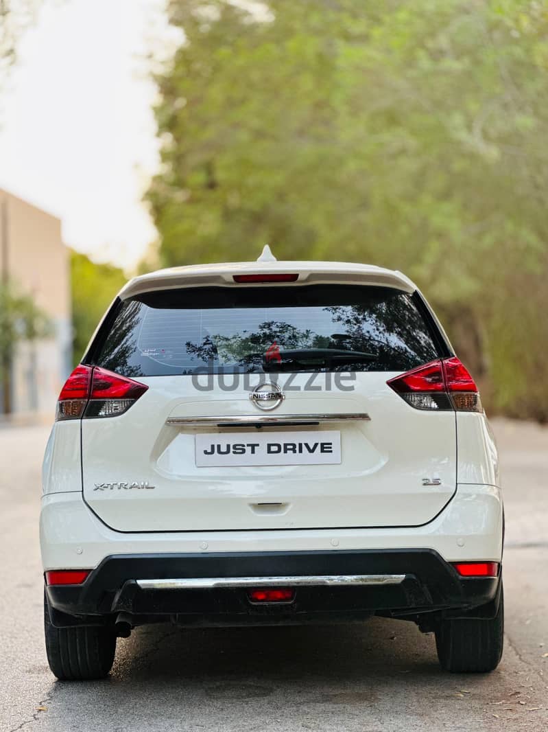 Nissan X-Trail 2022 Model Single owner Zero accident 4