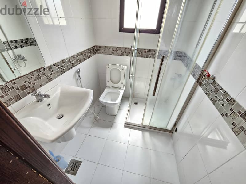 Unlimited 2 BHK Apartment in isa twon near to Ramiz hypermarket 4