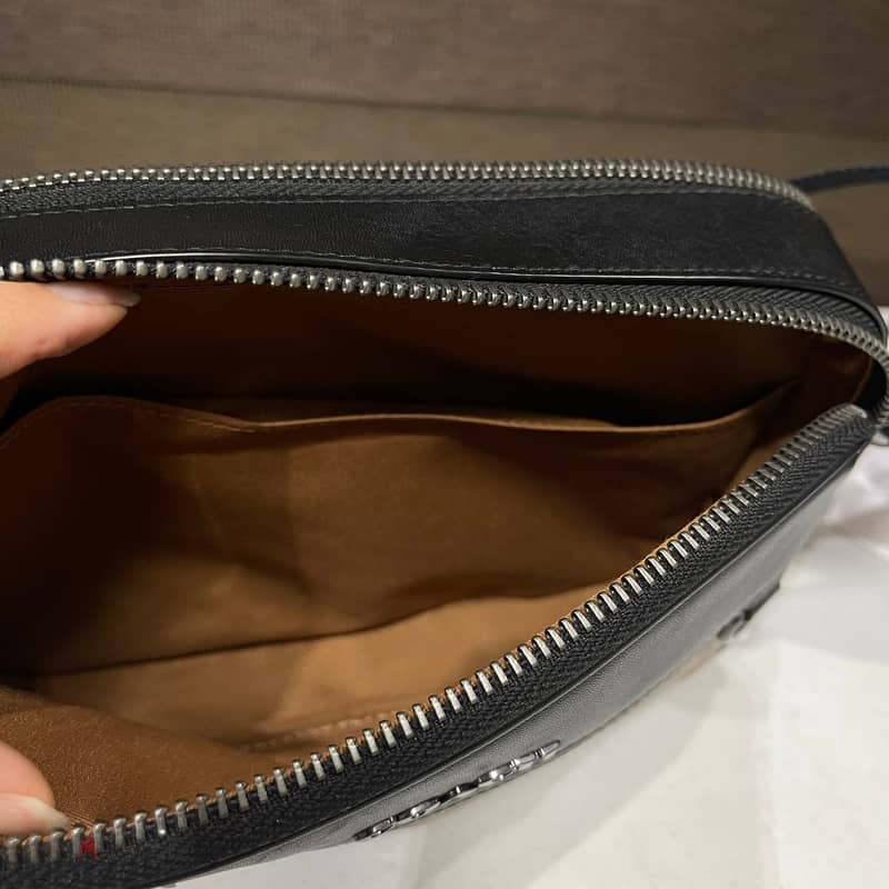 Brand New Coach Graham Crossbody Signature Bag (Unused) 2