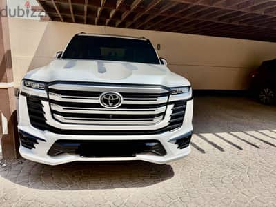 Toyota Land Cruiser 2024 model .
