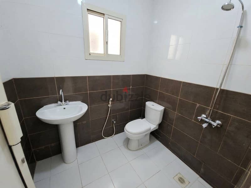 Office for rent on main road in Salmabad 3