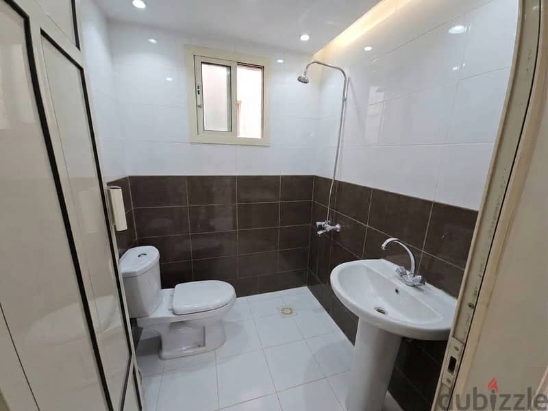 Office for rent on main road in Salmabad 7