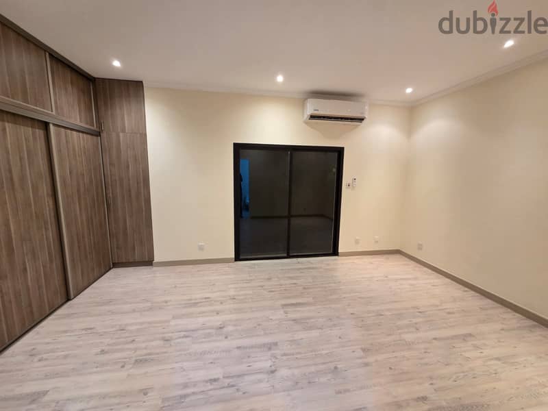 An amazing compound villa in Jurdab 11
