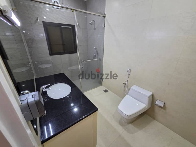 An amazing compound villa in Jurdab 12