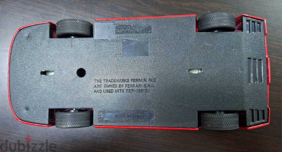 Ferrari F40 Die-Cast Model – For Sale (1:18-ish) 2