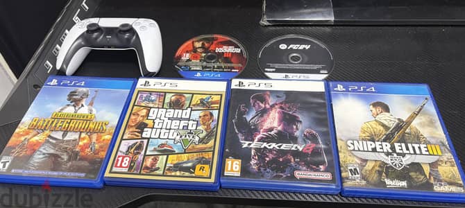 للبيع قير وسيديات متنوعة ps5 controller and discs for sale