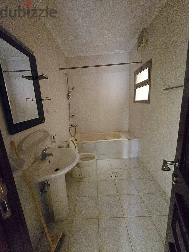 SPACIOUS VILLA FOR RENT- 4 Master Bedrooms - Covered Parking 6