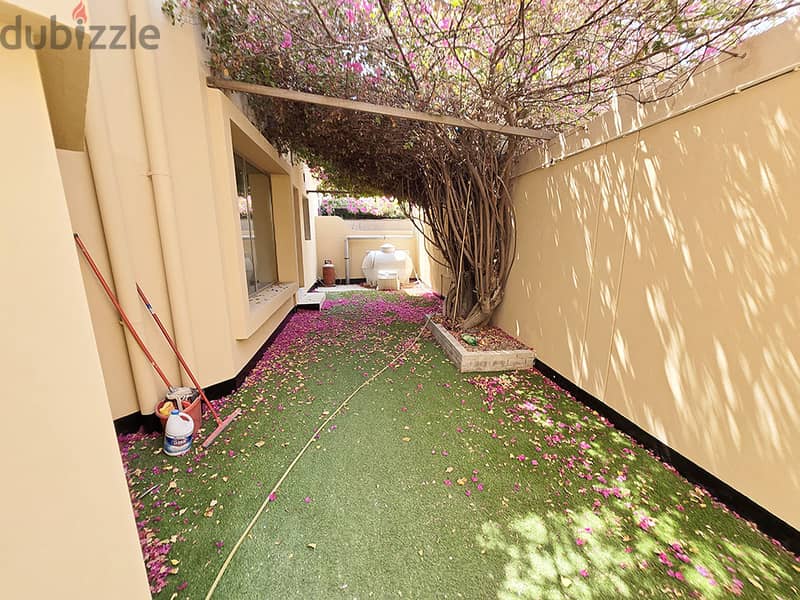 SPACIOUS VILLA FOR RENT- 4 Master Bedrooms - Covered Parking 17