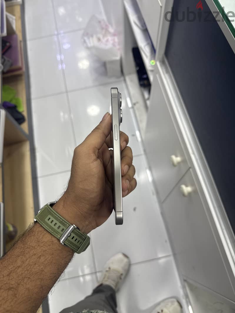 iPhone 15promax 256gb natural 3