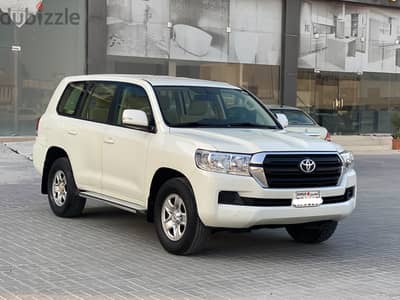 Toyota Land Cruiser G 2016 White