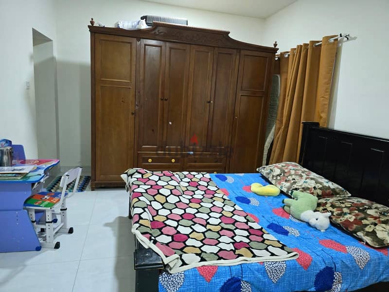 SHARING FLAT FOR FAMILY 3