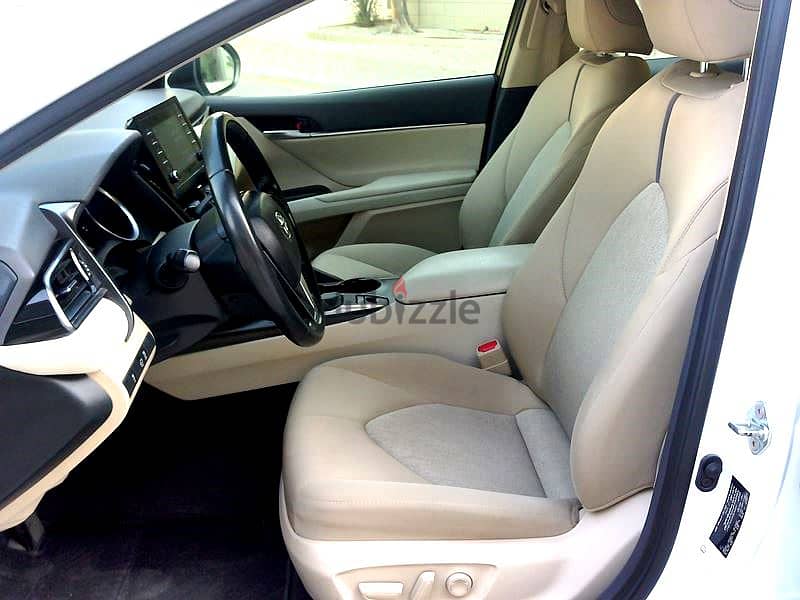 TOYOTA CAMRY GLE#2024 MODEL# UNDER WARRANTY# SINGLE USER# LOW MILEAGE 8