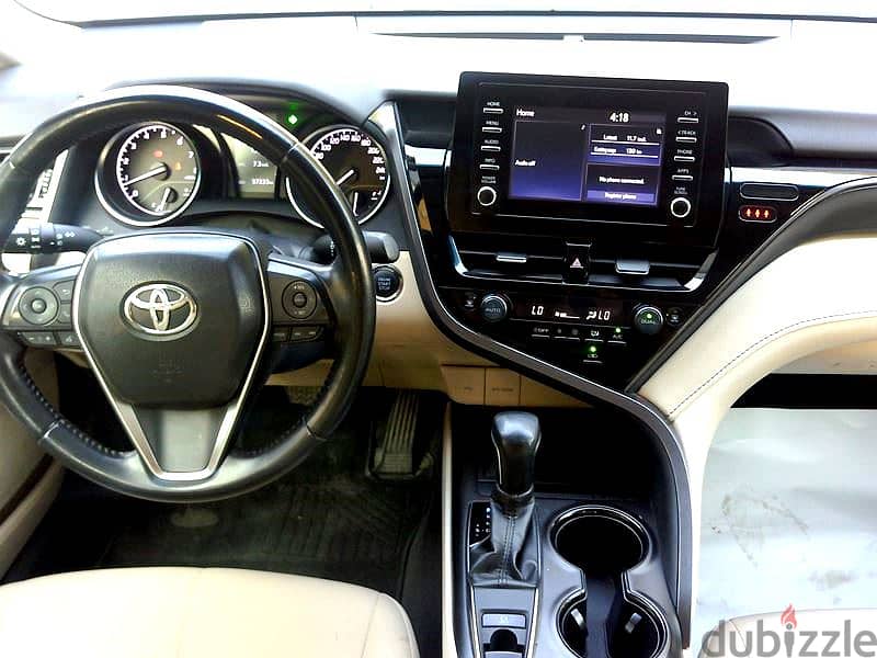 TOYOTA CAMRY GLE#2024 MODEL# UNDER WARRANTY# SINGLE USER# LOW MILEAGE 10