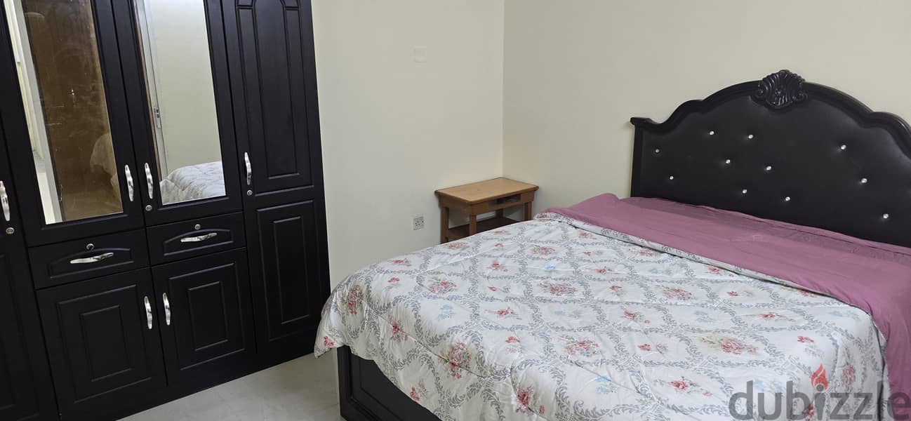 Flat 4 rent in isa town (indian,filipino or ceylon family only) 1