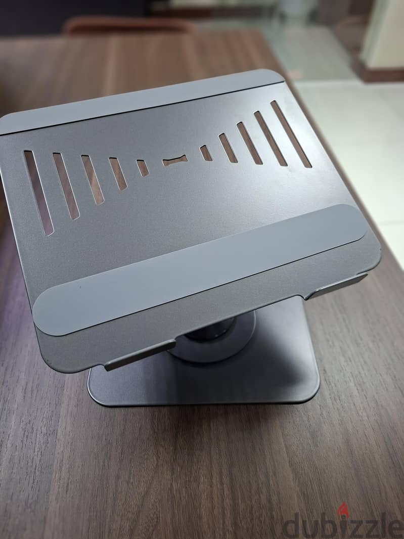 Brand new Heatz 360 Degree adjustable laptop stand 1