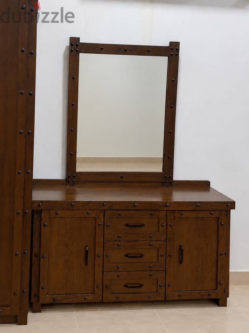 Bedroom Set – Bahraini Made  غرفة نوم كاملة – صناعة بحرينية 2