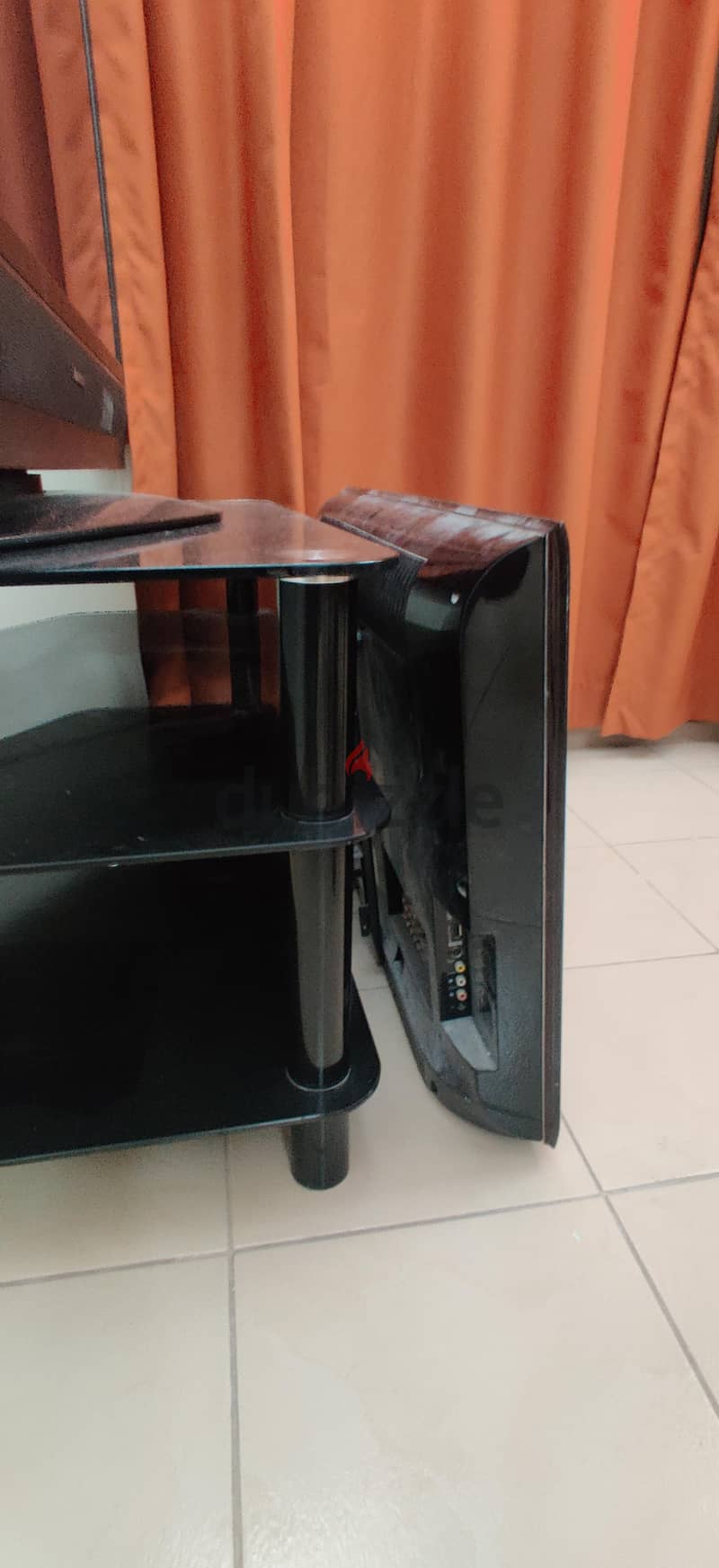 2 TVs + 1 TV Stand for Sale – 35 BD 1