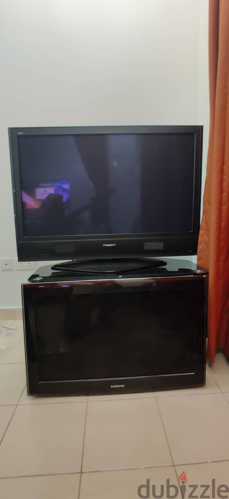 2 TVs + 1 TV Stand for Sale – 35 BD 2