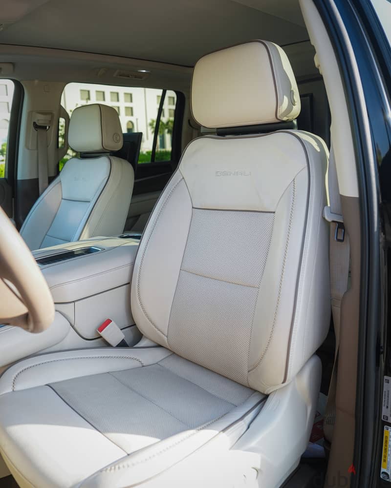 GMC Yukon 2022 denali 4