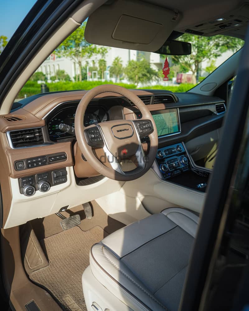 GMC Yukon 2022 denali 7