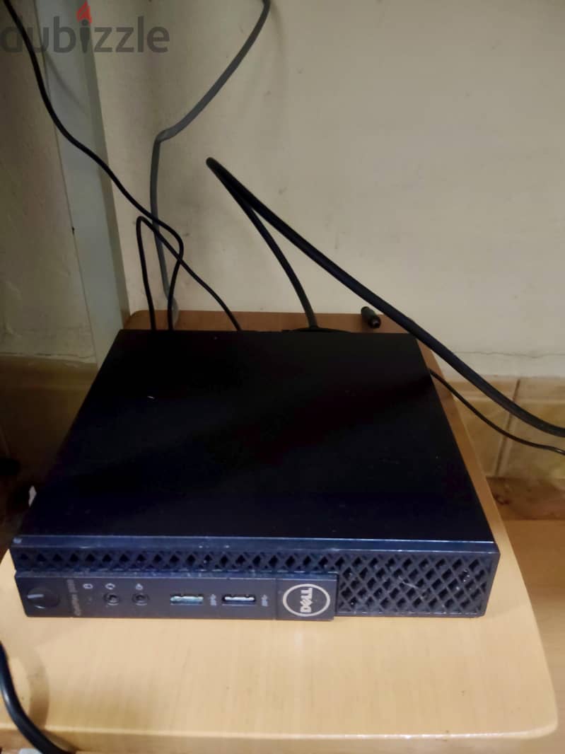 Complete PC Setup – i5 / 24" Rotating Monitor / Desk / KB & Mouse 1