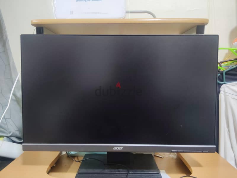 Complete PC Setup – i5 / 24" Rotating Monitor / Desk / KB & Mouse 2